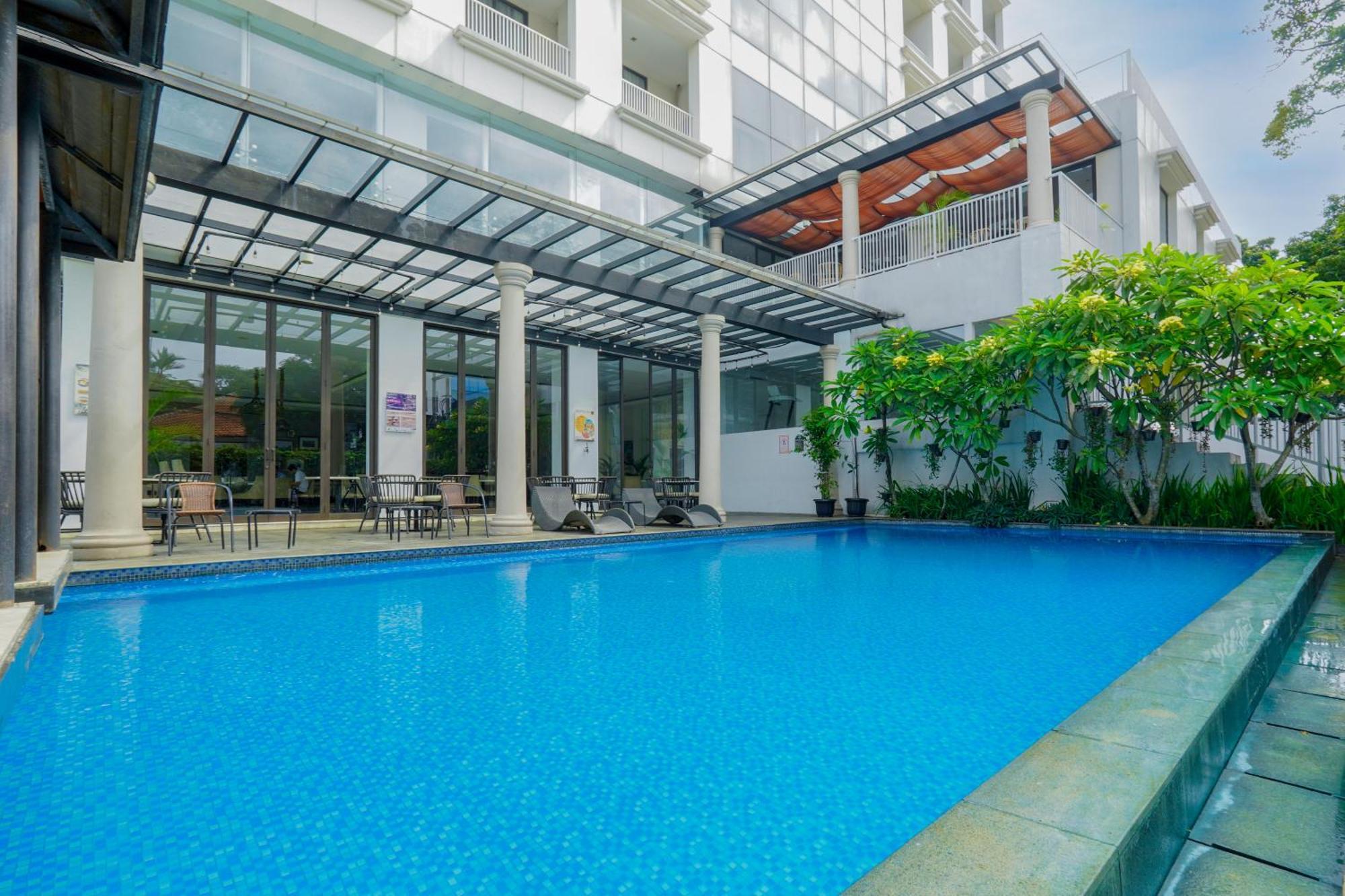 Royal Padjadjaran Hotel Bogor Exterior photo