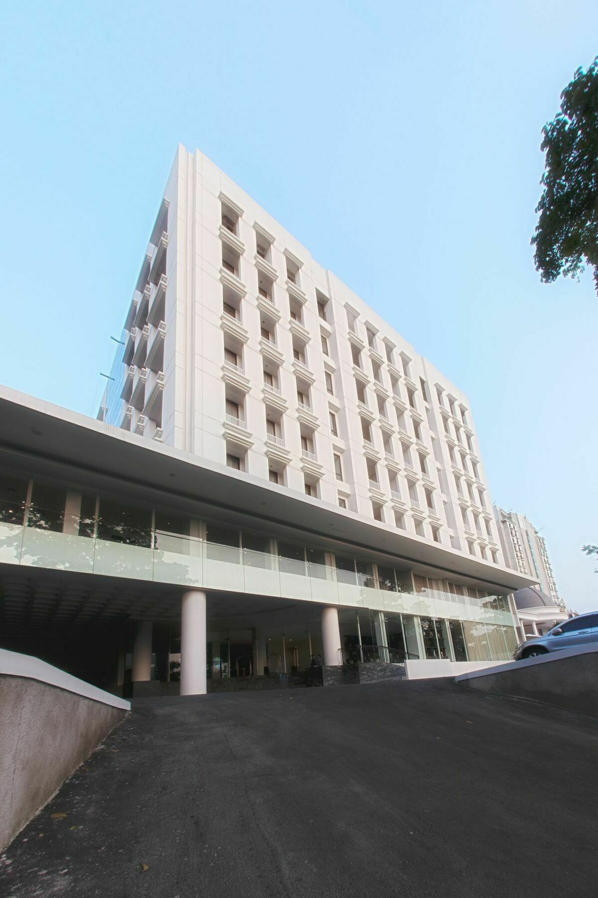 Royal Padjadjaran Hotel Bogor Exterior photo